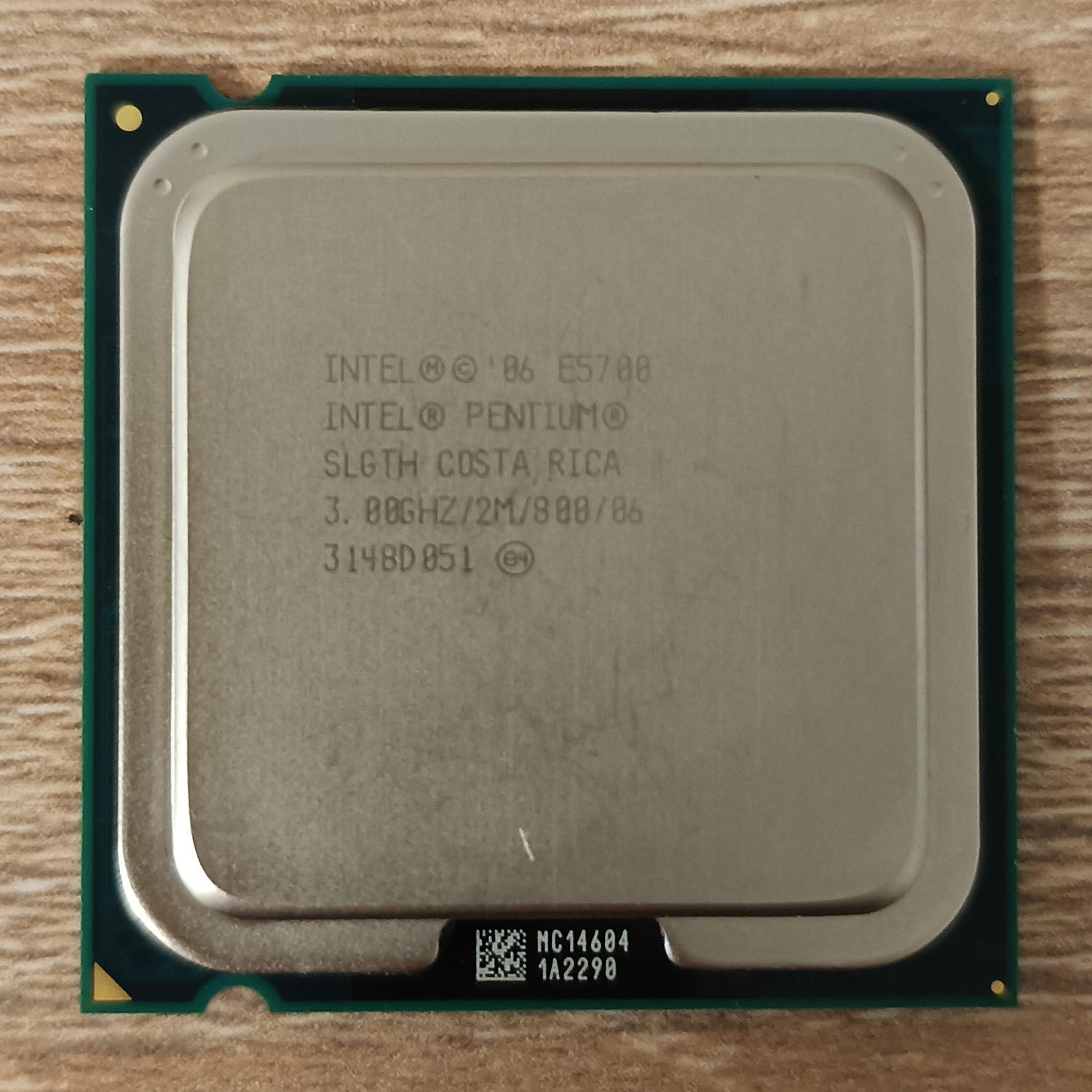 Intel Pentium E5700