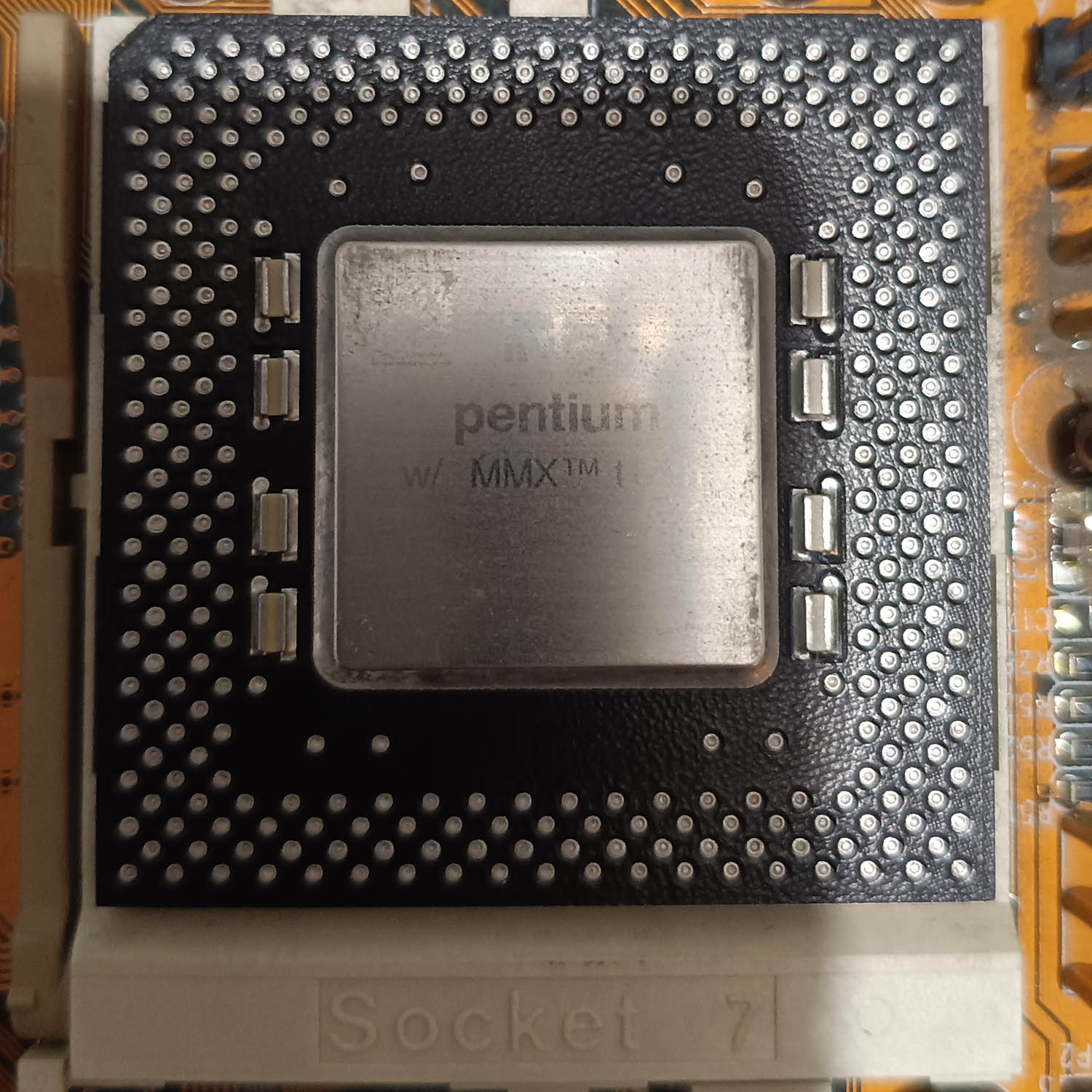 Intel Pentium MMX